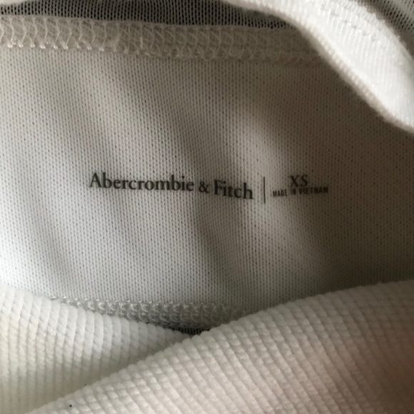 Abercrombie & Fitch Workout Top - Picture 2 of 5